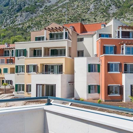 Lavender Bay Apartment F8 Donji Morinj Exterior foto