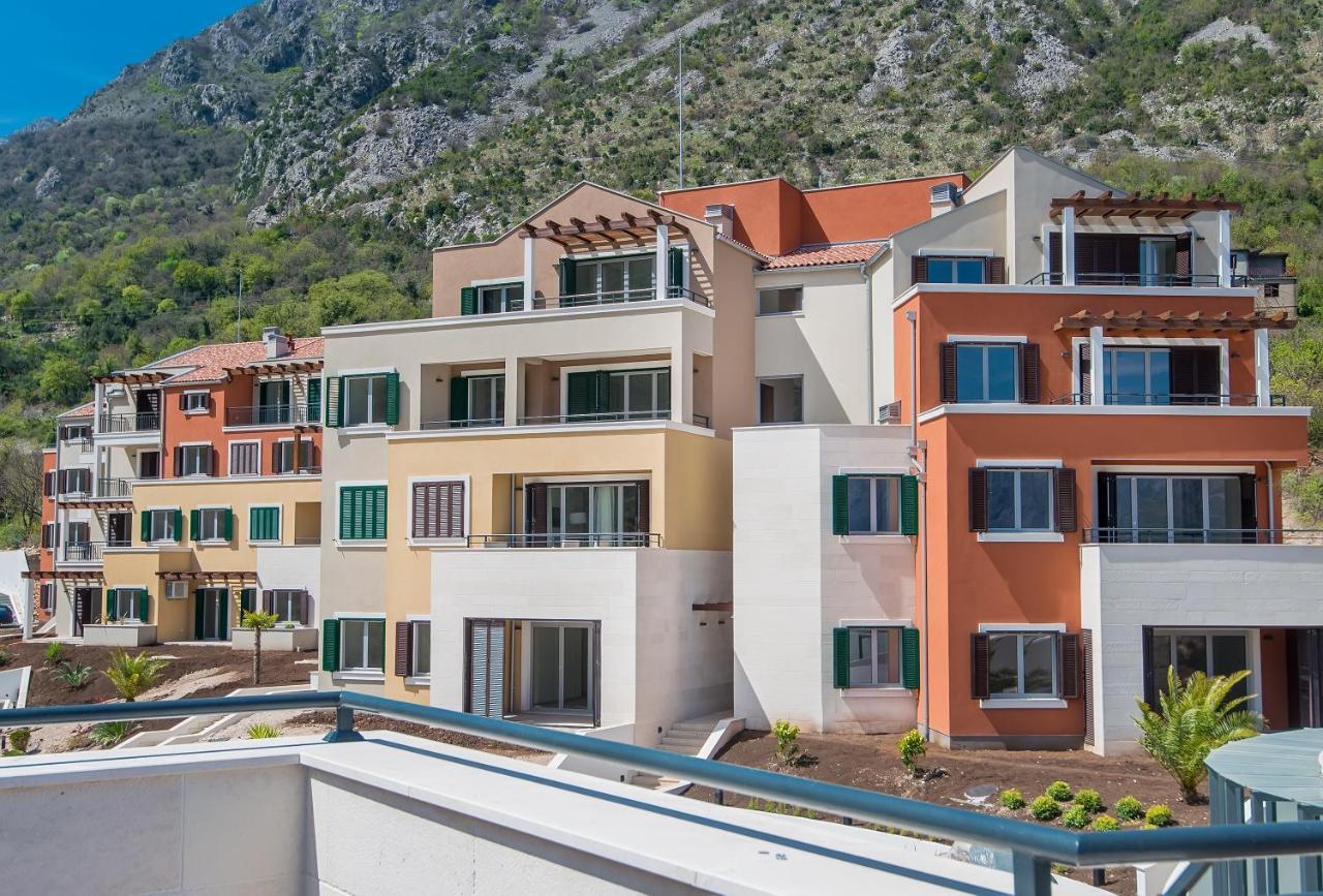 Lavender Bay Apartment F8 Donji Morinj Exterior foto